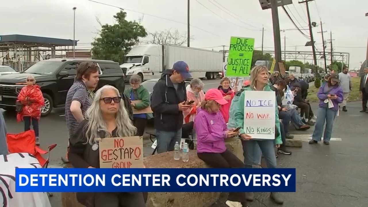 Protesters clash with ICE agents outside Newark, NJ detention center amid hunger strike