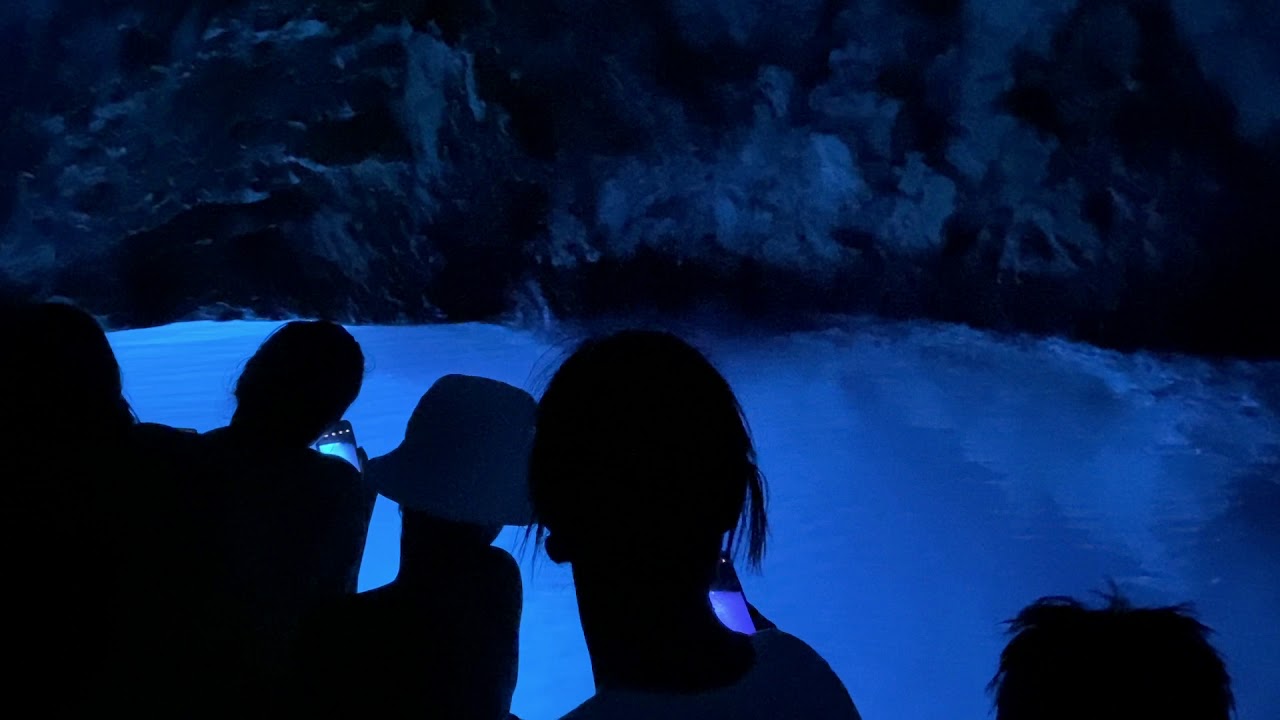 Blue Cave Croatia - Entrance
