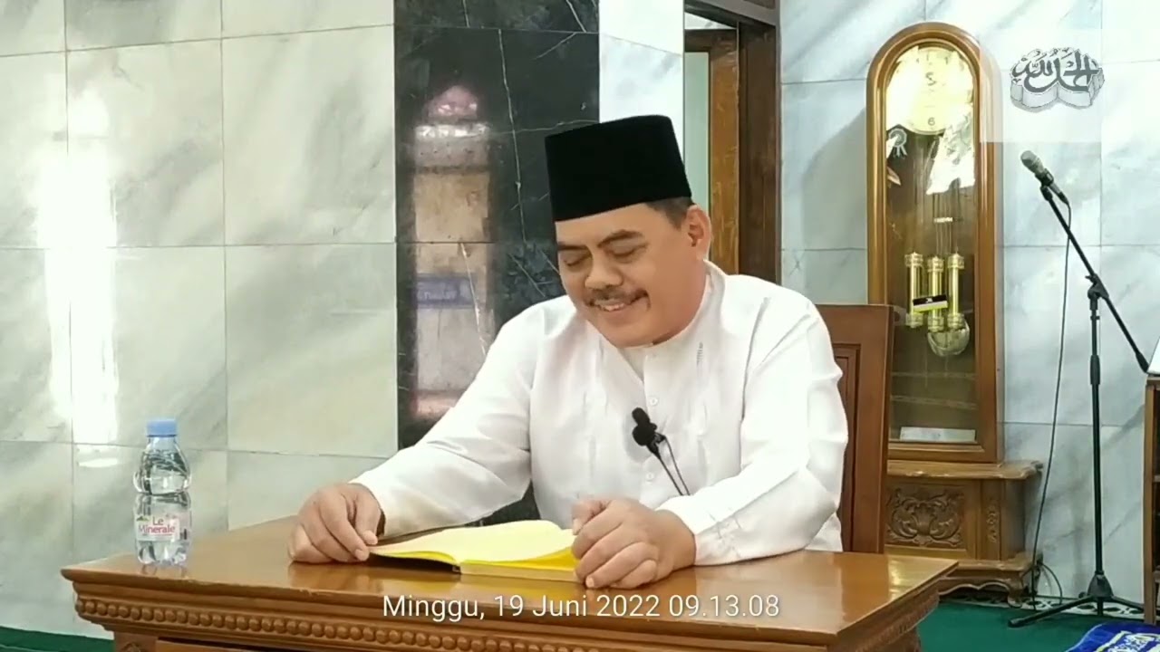 Macam-macam Najis dan Cara Menyucinya - KH. M. Mujtahid - Terjemahan Kitab Fathul Qarib