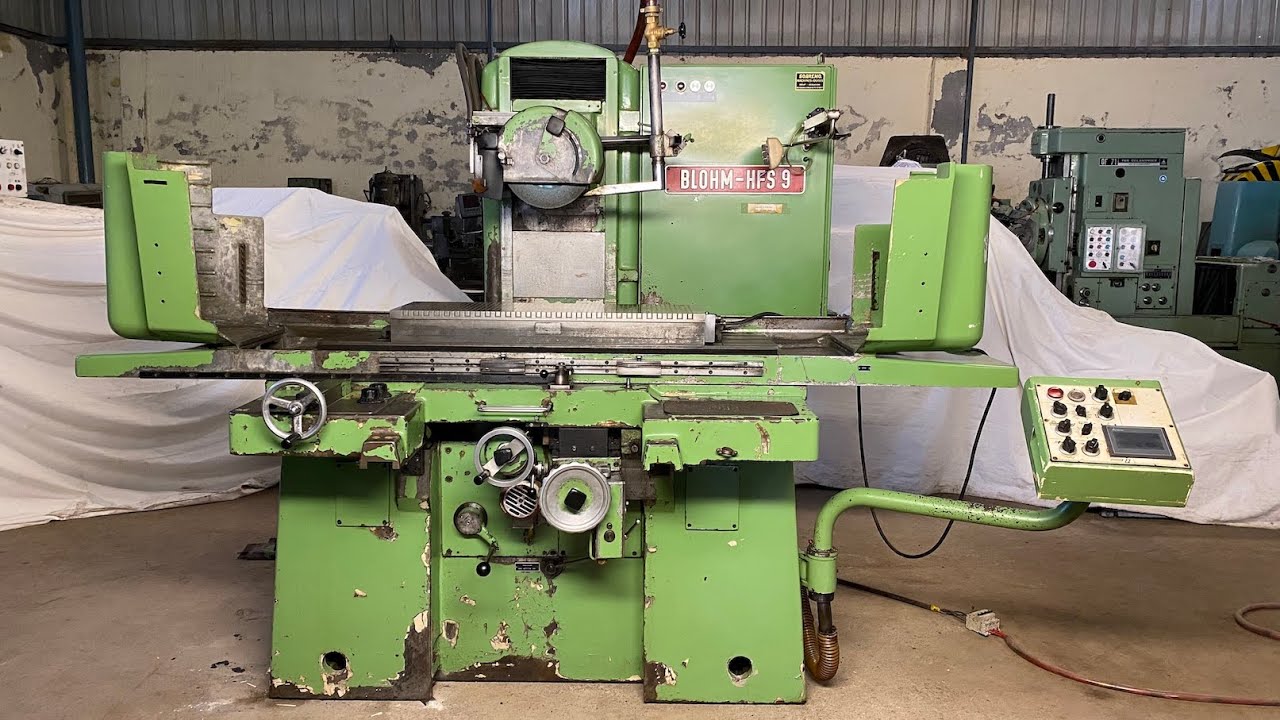 Blohm HFS 9 Surface Grinding Machine - 300 mm x 900 mm