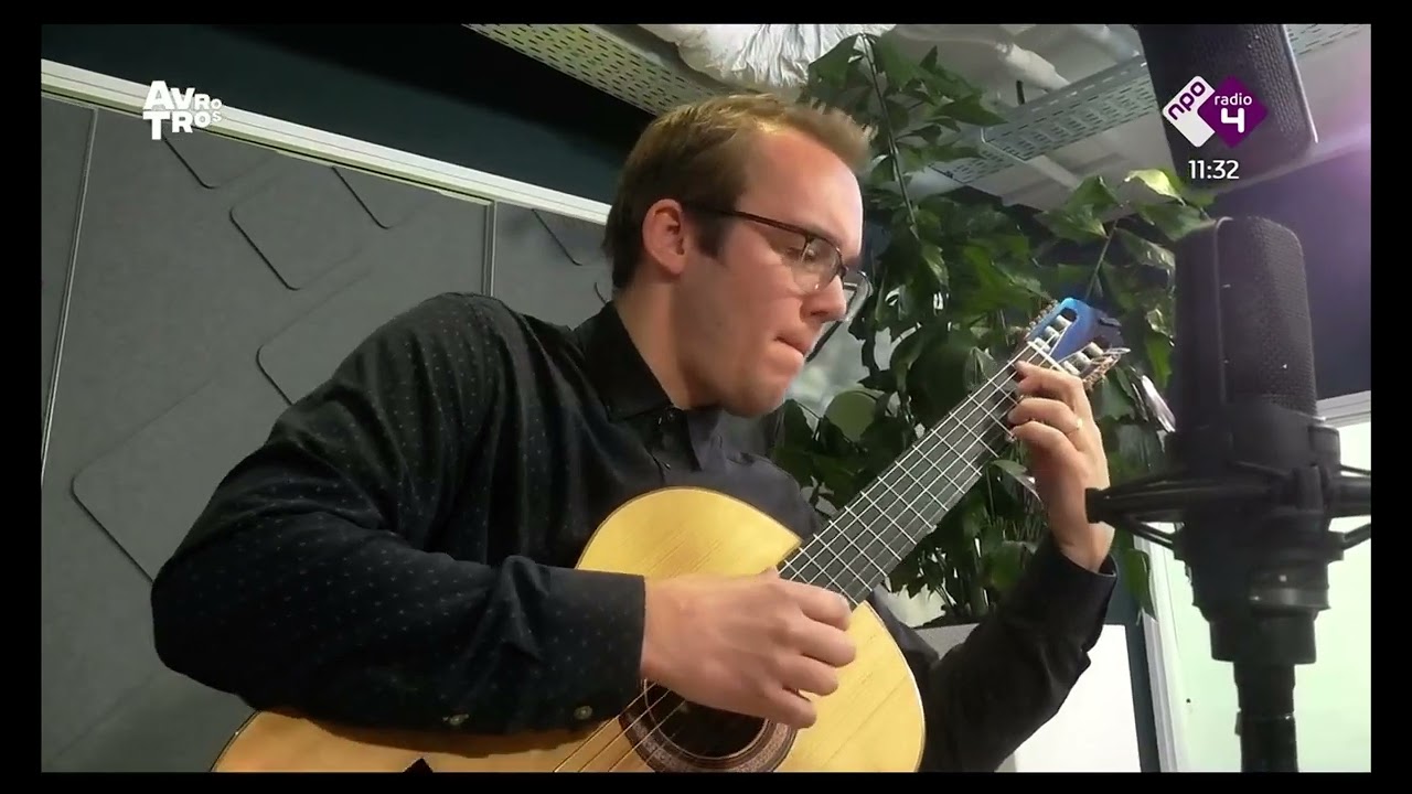 La chansons des vieux amants - classical guitar arrangement by Roland Dyens / live @NPORadio4