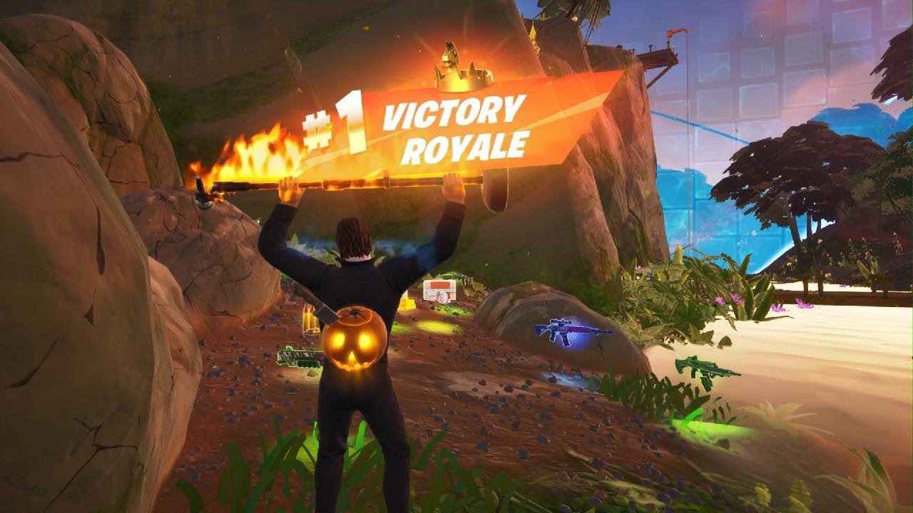 *NEW* MICHAEL MYERS SKIN IN FORTNITE PS5 + A VICTORY ROYALE WIN! (SOLO)