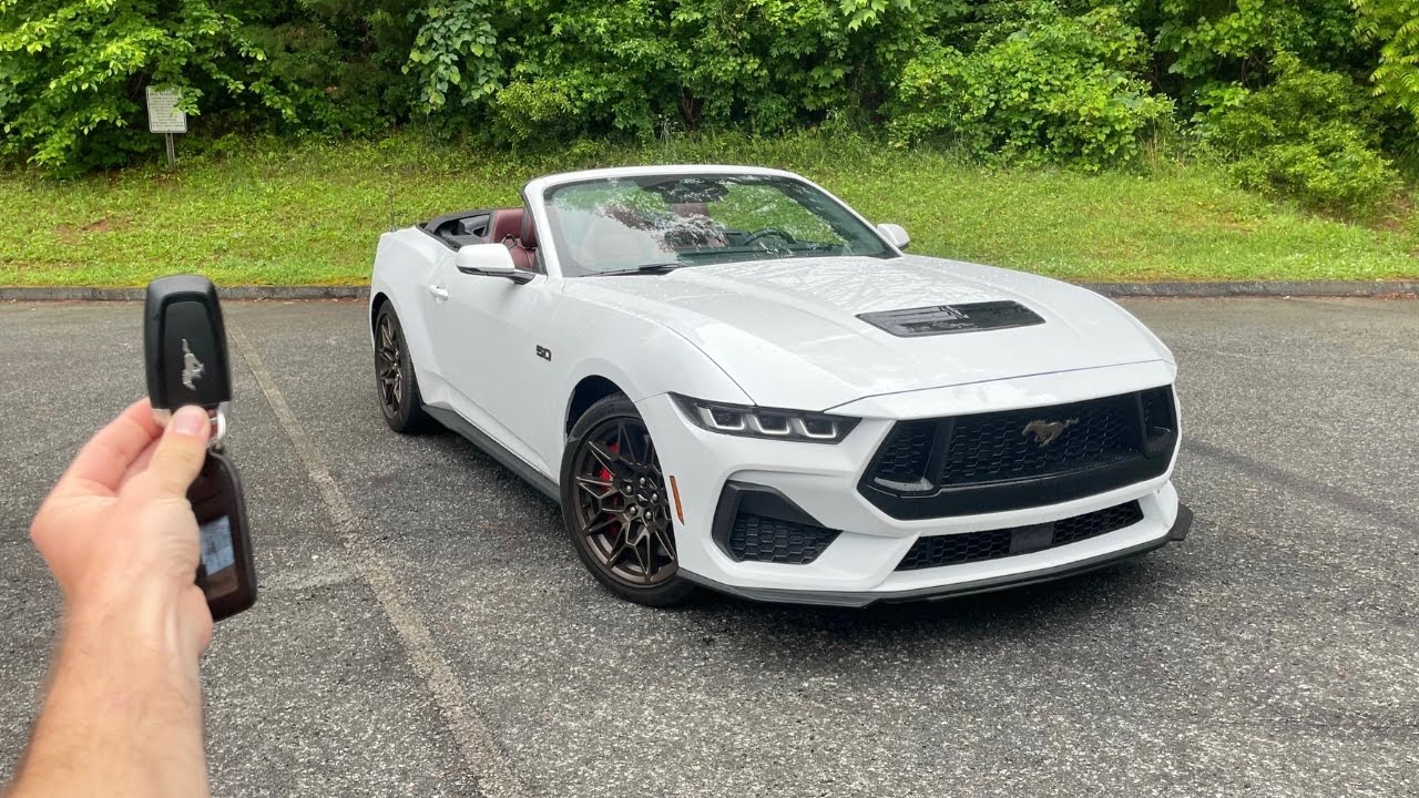 Ford Mustang GT Convertible Premium 2024 года: запуск, выхлоп, тест-драйв, осмотр, взгляд от перв...