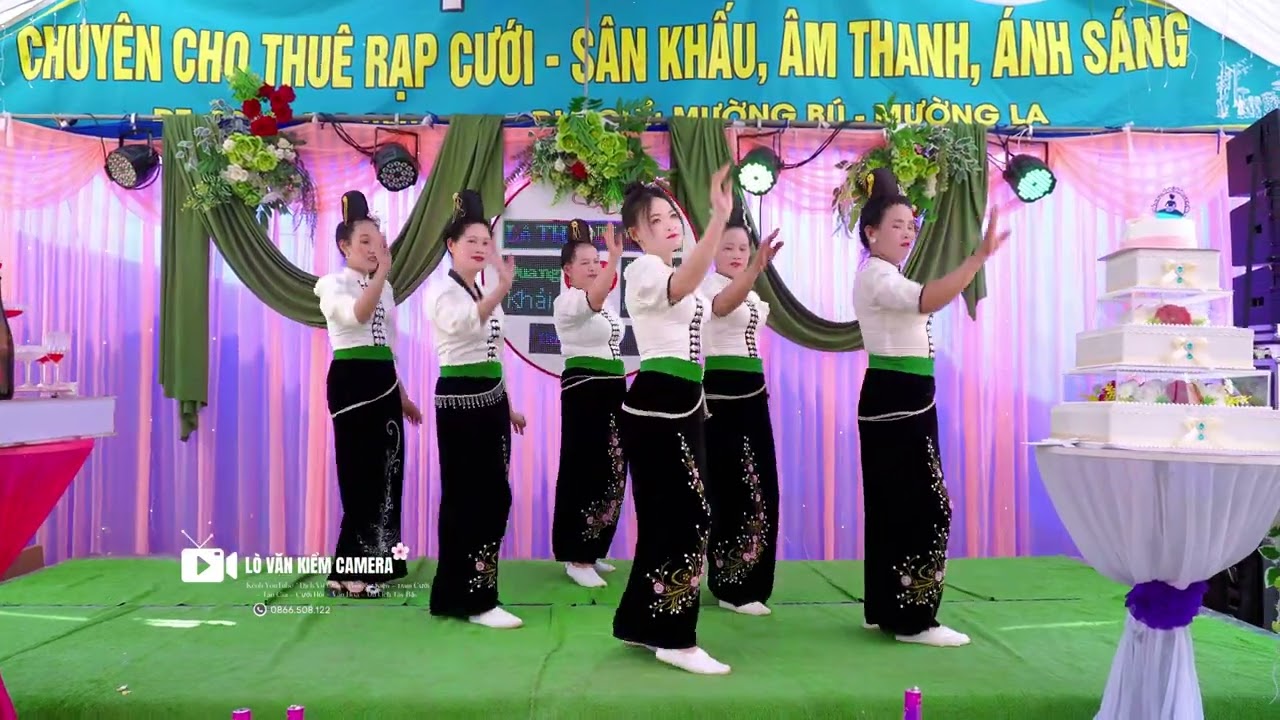 ĐIỆU MÚA XEM QUÁ LÀ PHÊ CỦA CÁC CHỊ EM BẢN NẶM ÚN MÚA MỪNG HẠNH PHÚC CÔ DÂU CHÚ RỂ 