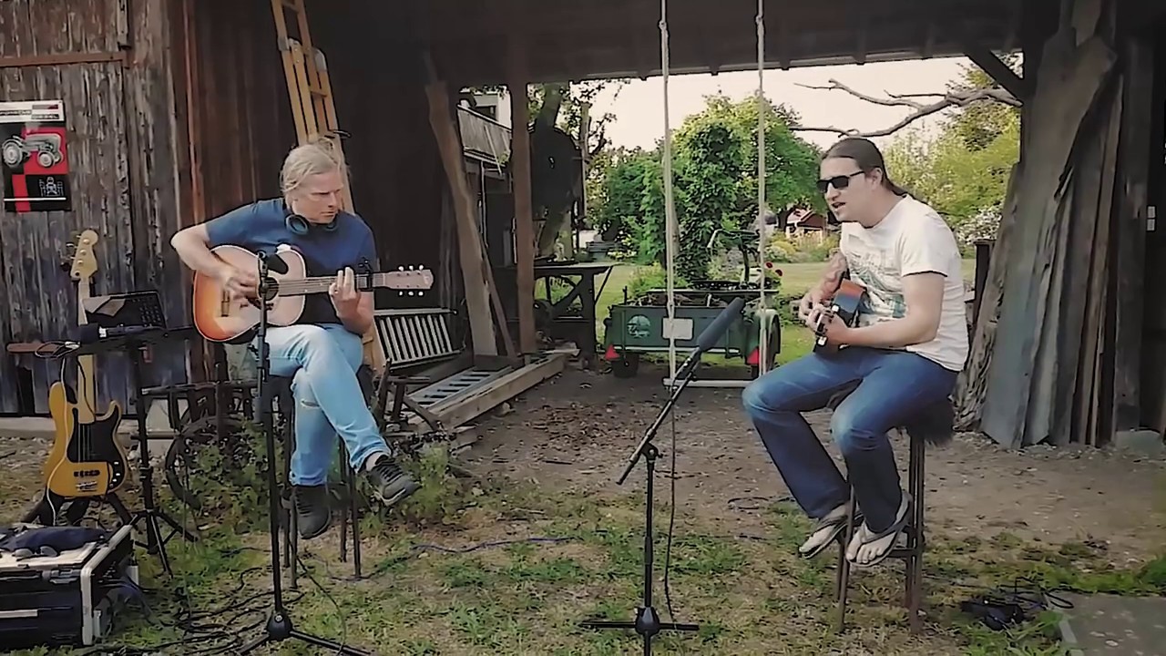 Scrapyard Lullaby - Michael Strobel & Jan Fitschen - original by Chris Whitley