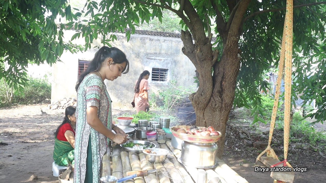 Khatta mitha Pani Fulka Recipe In Kitchen Garden | बेसन के खट्टे मिठे पानी फूलके | Village Cooking 