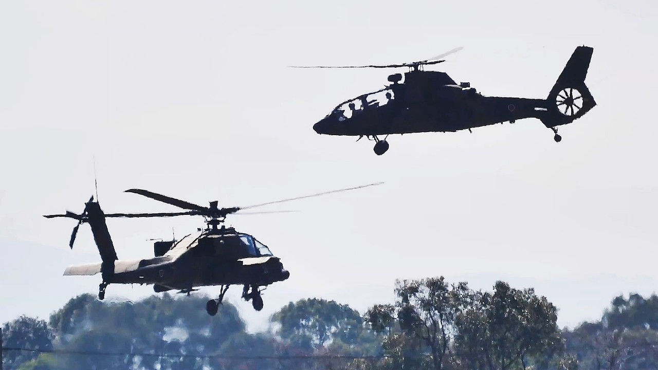 飛行展示の為、陸上自衛隊 西部方面航空隊集結。Ground Self-Defense Force Western Air Force.