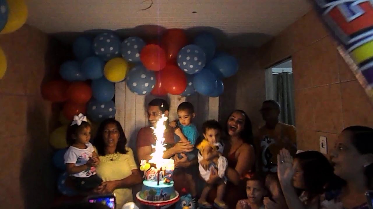 Tenório Rodrigo 2 anos - Parabéns (Galinha Pintadinha)