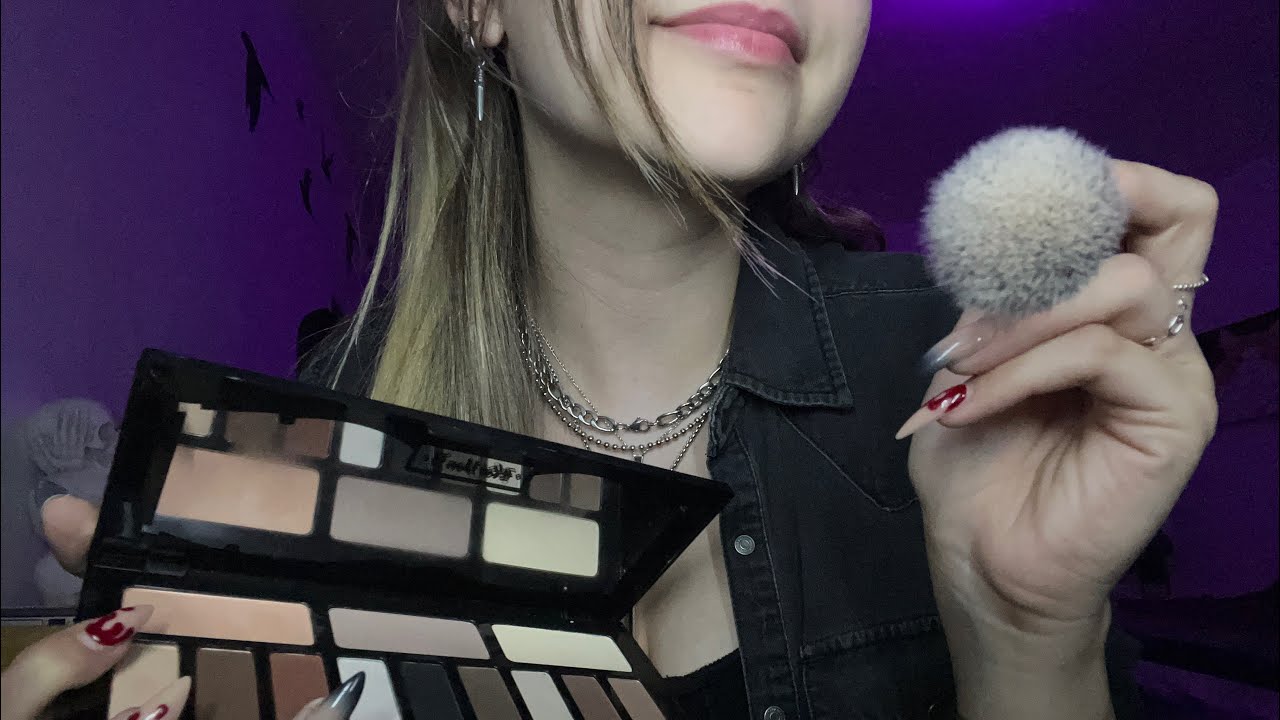 ASMR-Roleplay te maquillo para halloween🎃. Relajante🖤 #asmrenespañol #asmroleplay  #asmrmakeup