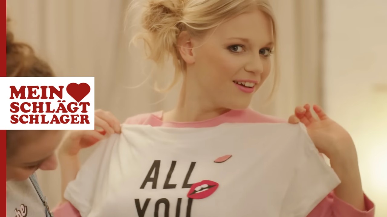 Julia Lindholm - Super Trouper (Offizielles Musikvideo)