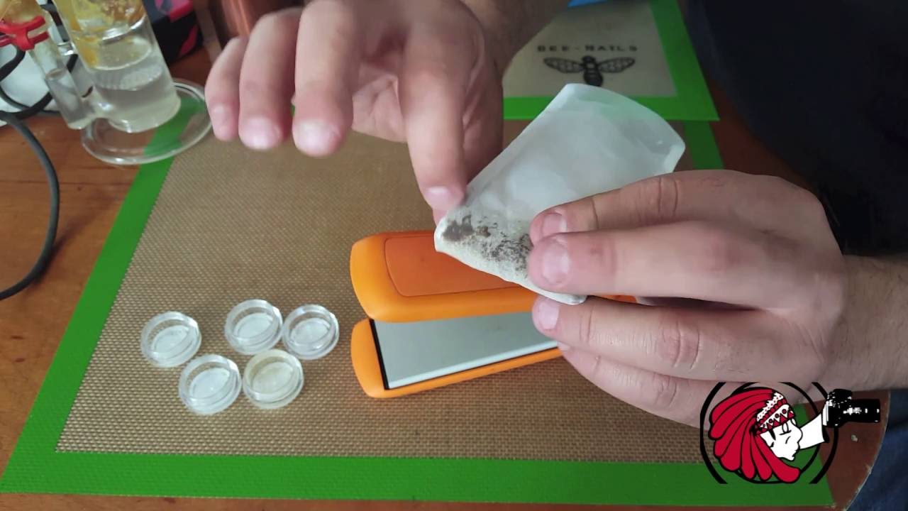 The Teche- Rosin Hash Denver Colorado (How to press hash with a hair straightener!)