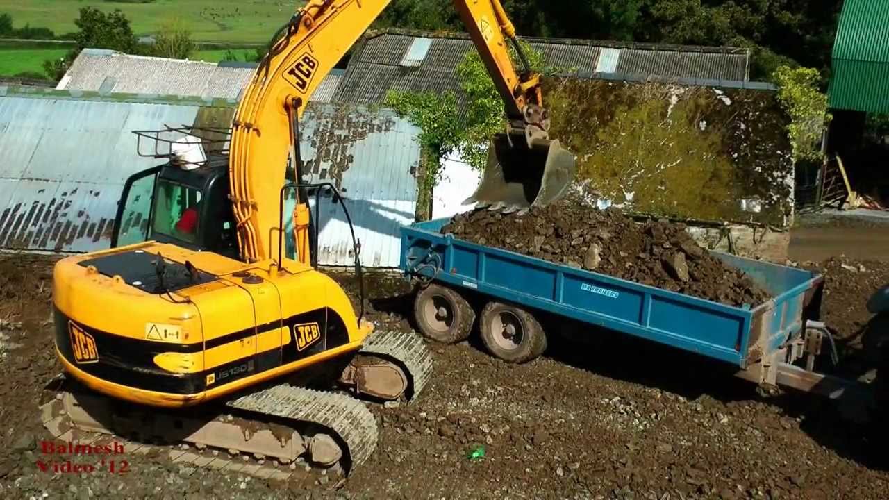 New Holland T7.170 on Spoil Cart.