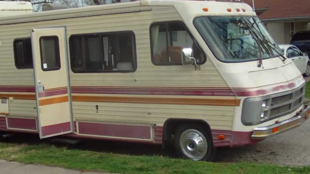 1983 33' Southwind RV