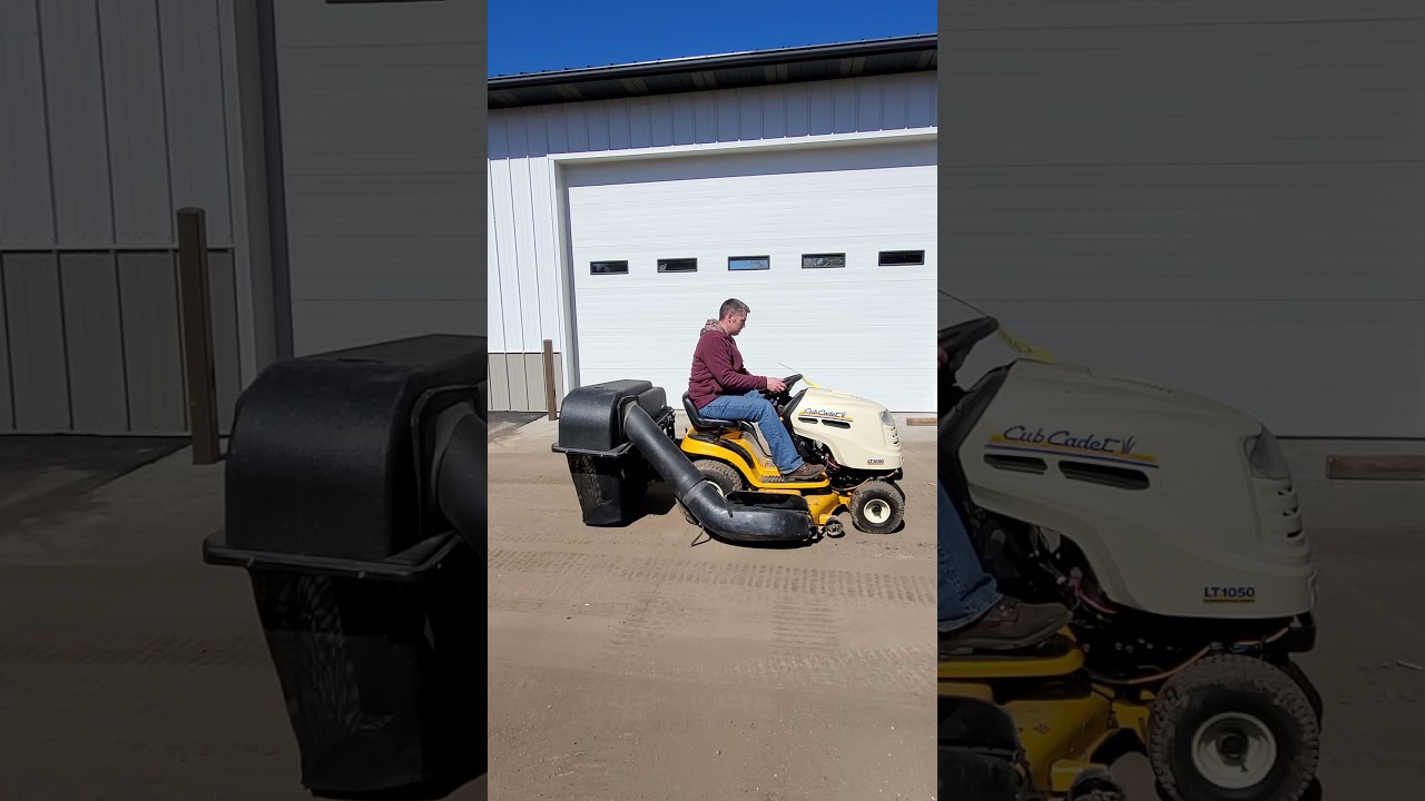 Cub Cadet LT1050 Lawn Tractor with 3 bag bagger attachment