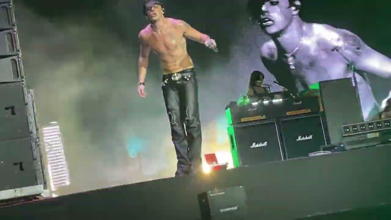 Dancing at My Funeral by Yungblud in India - Lollapalooza, January 24, 2026.