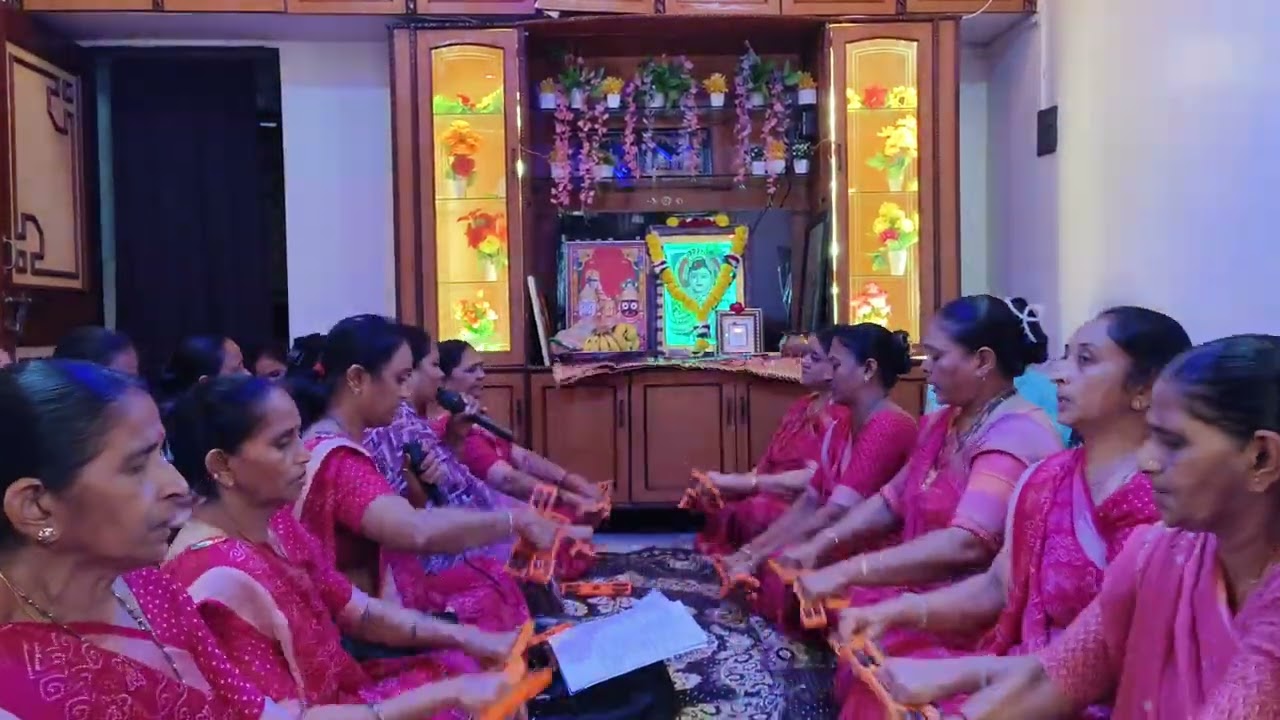 મેં તો હરિ ભજન ની માંડી હાટડી # કીર્તન નીચે લખ્યું છે #bhajan #garaba #song #satasang#kirtan