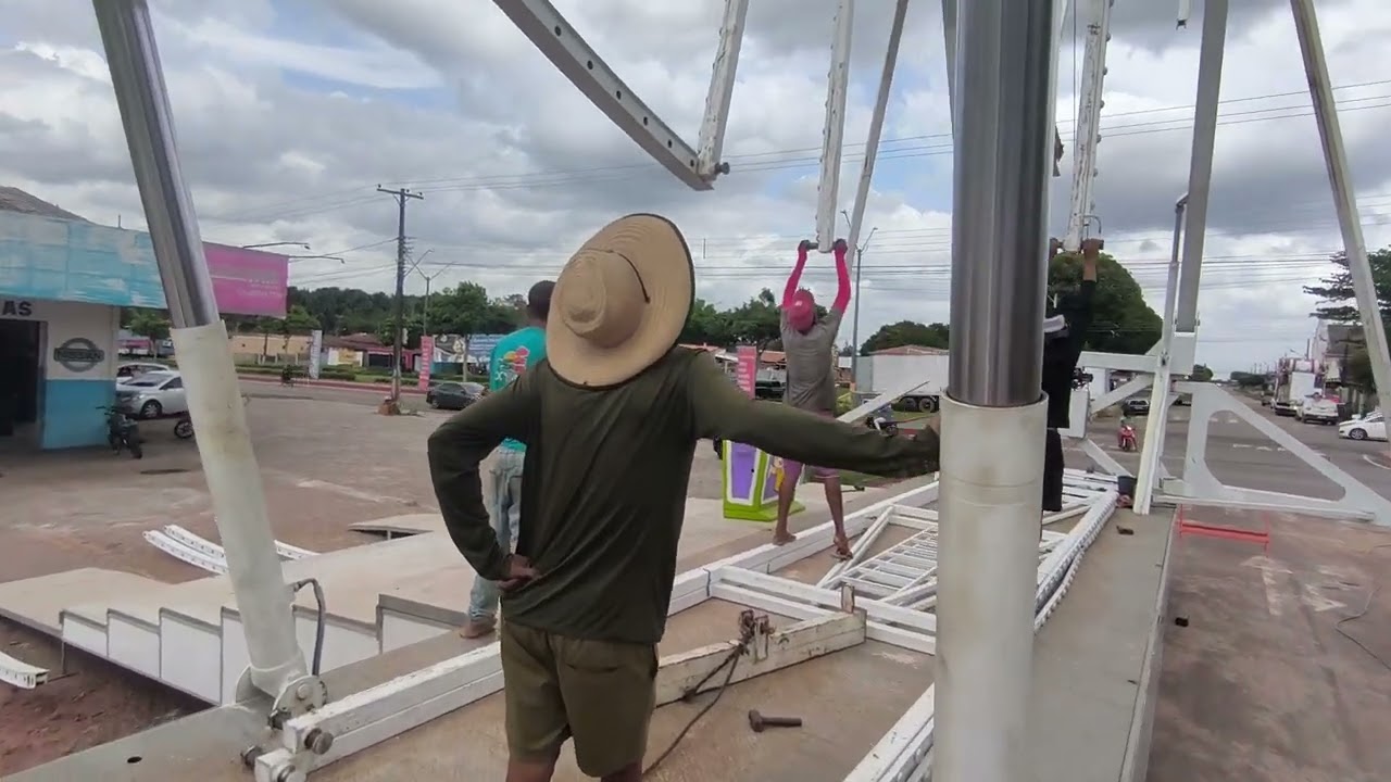 MONTANDO A RODA GIGANTE (PARQUE DE DIVERSÃO) Chico park. IGARAPÉ AÇU 