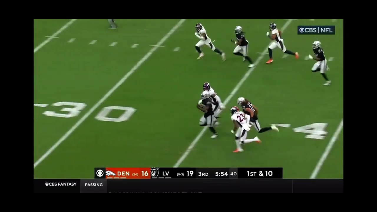 Josh Jacobs AMAZING 42 Yard Run against Denver Broncos