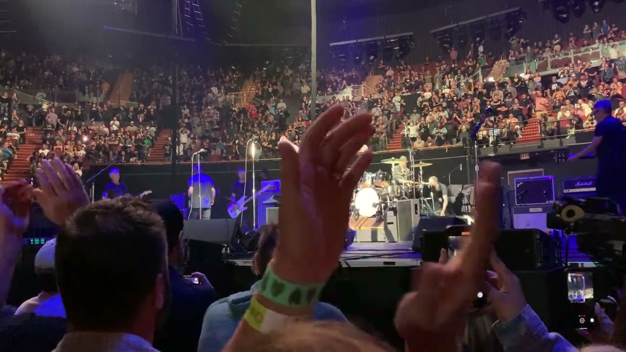 Pearl Jam “Cold Day in the Sun” Matt Cameron on vocals! KIA Forum, Los Angeles, CA 5/7/2022