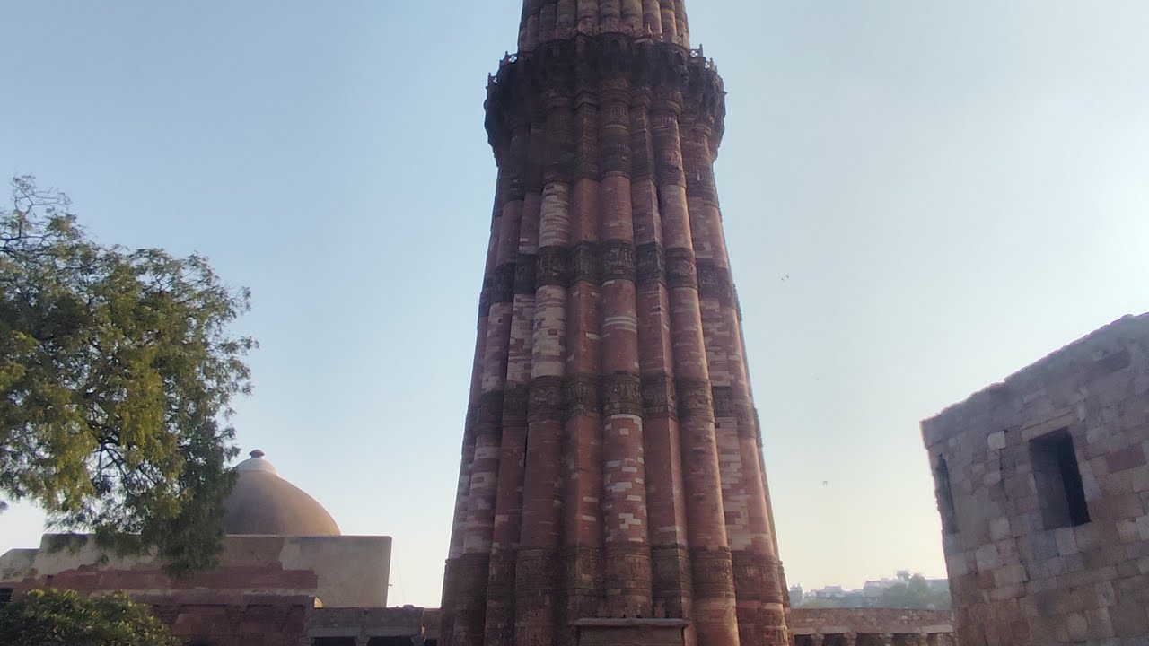 कुतुबमीनार शॉर्ट हिंदी वायरल वीडियो🚀🗿💪🧿💫,#video #hindivlog#rockingraj #viralvideo #delhi #vlog 