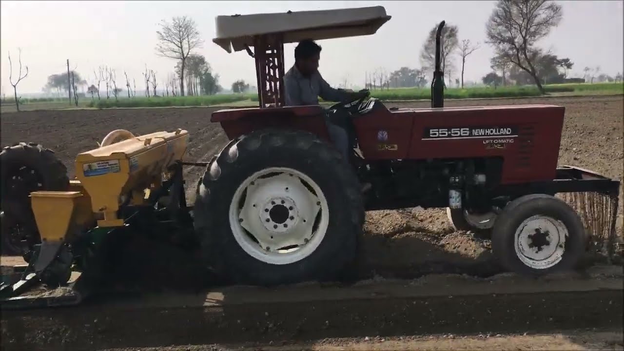 Corn Seeder Agritech Maki wali Machine ,Tractor 55-56 New Holland