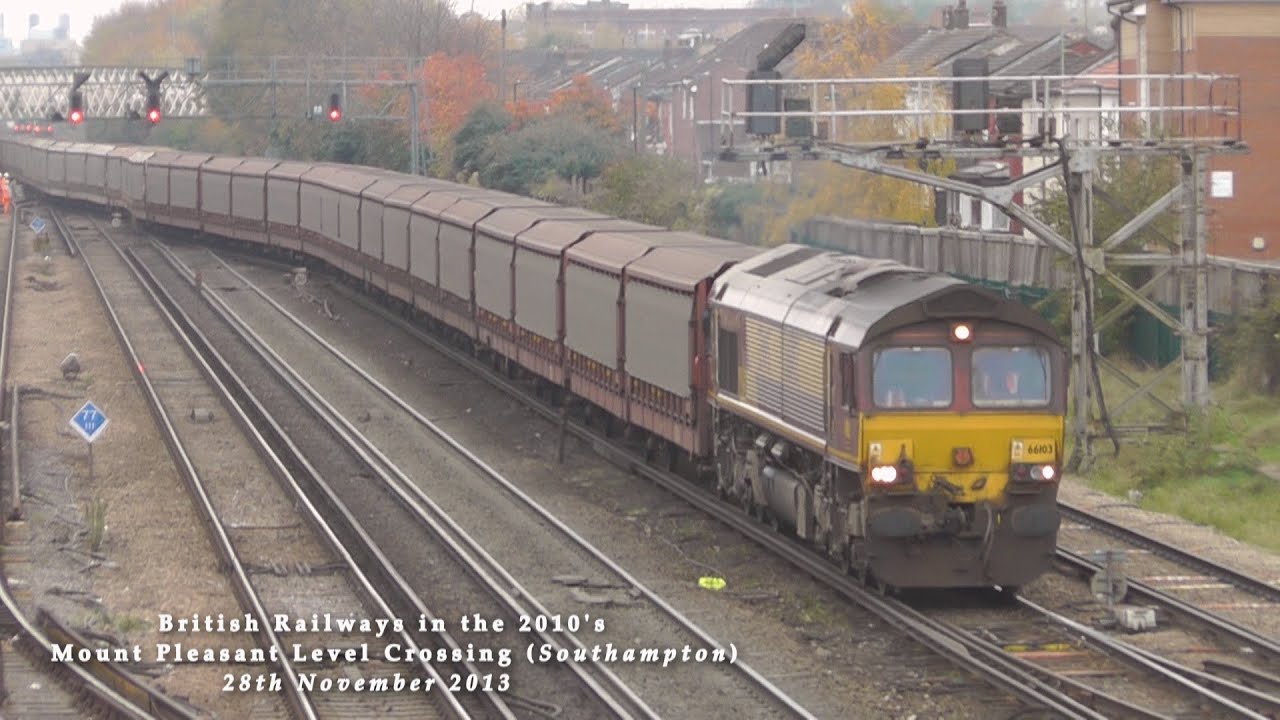 BR in the 2010s Mount Pleasant Road Level Crossing (Southampton) on 28th November 2013