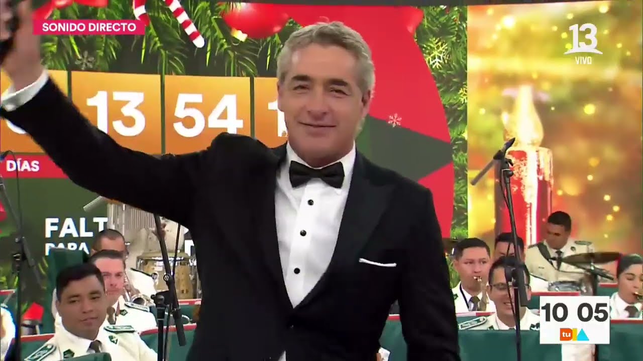Repenning sorprendió cantando villancicos con el Orfeón Nacional de Carabineros | Tu Día | Canal 13