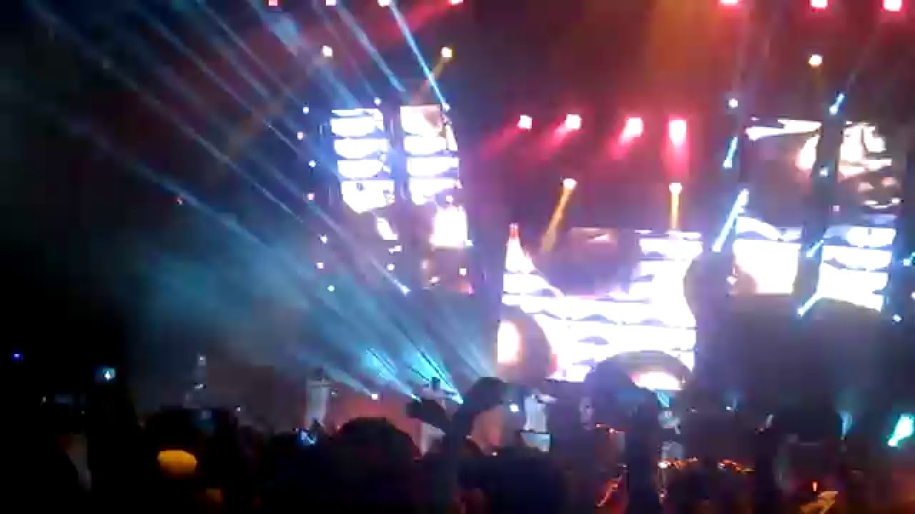 Daddy Yankee - Descontrol en vivo Ciudad de M&eacute;xico 2015-11-08