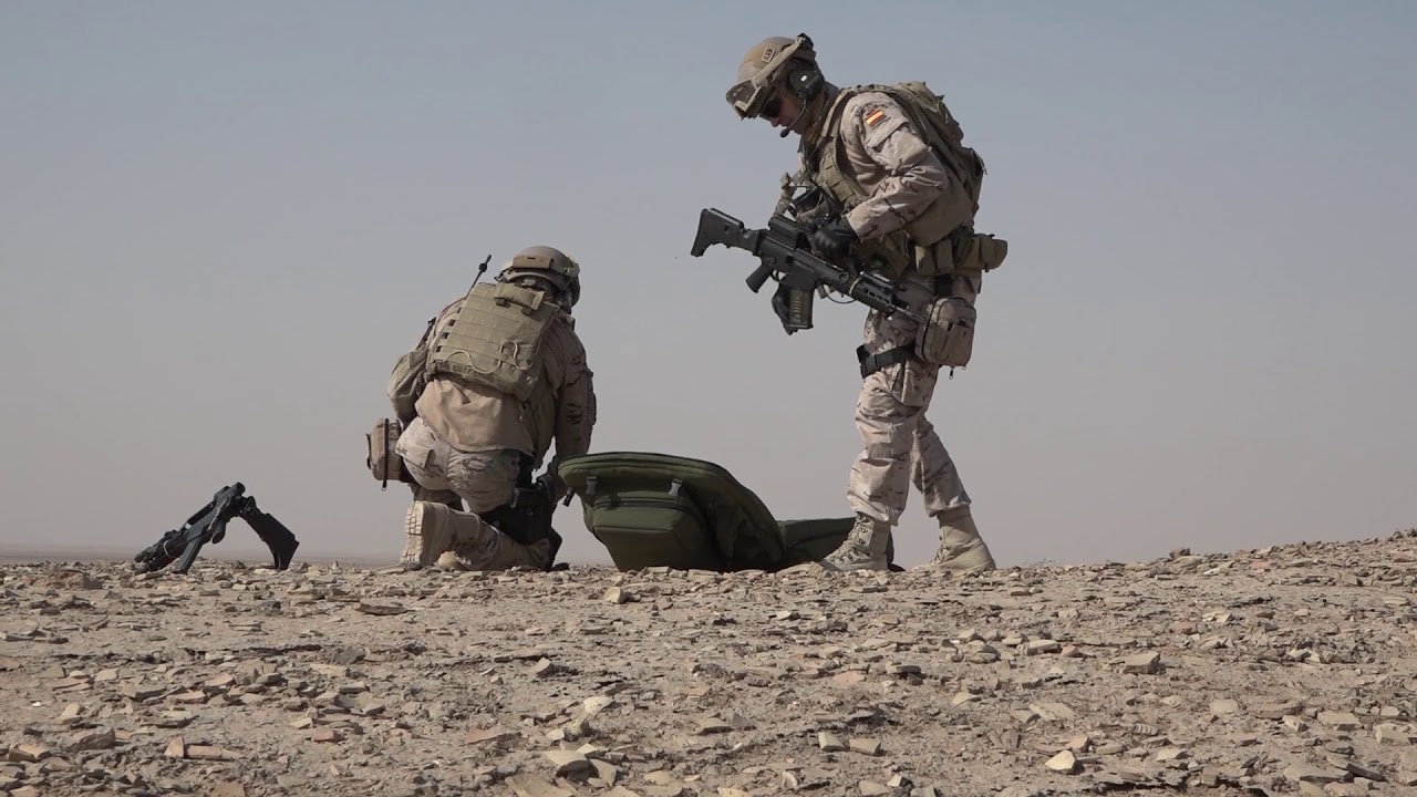 El Equipo de Control Aerotáctico del Ejército del Aire opera en Besmayah, Irak.