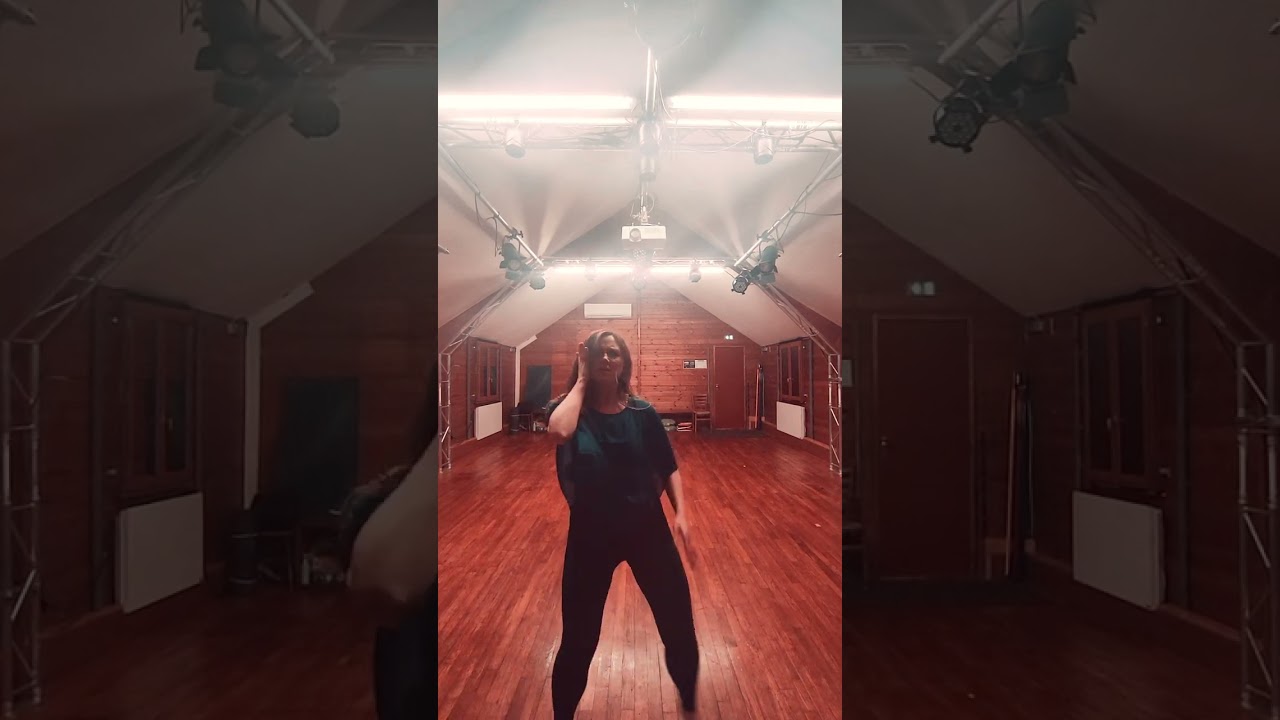 Impro solo de Danse Moderne - Tristesse - Zaho de Sagazan