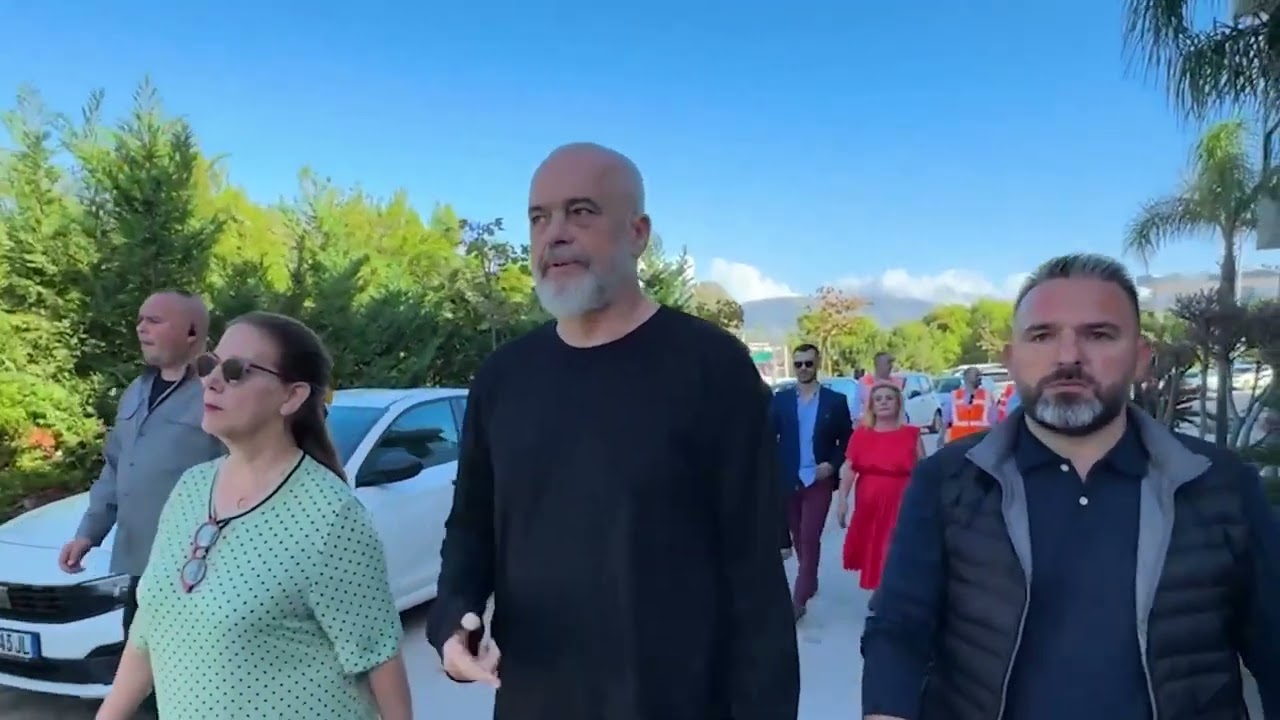 Rama dhe Oltion Çaçi në Ksamil