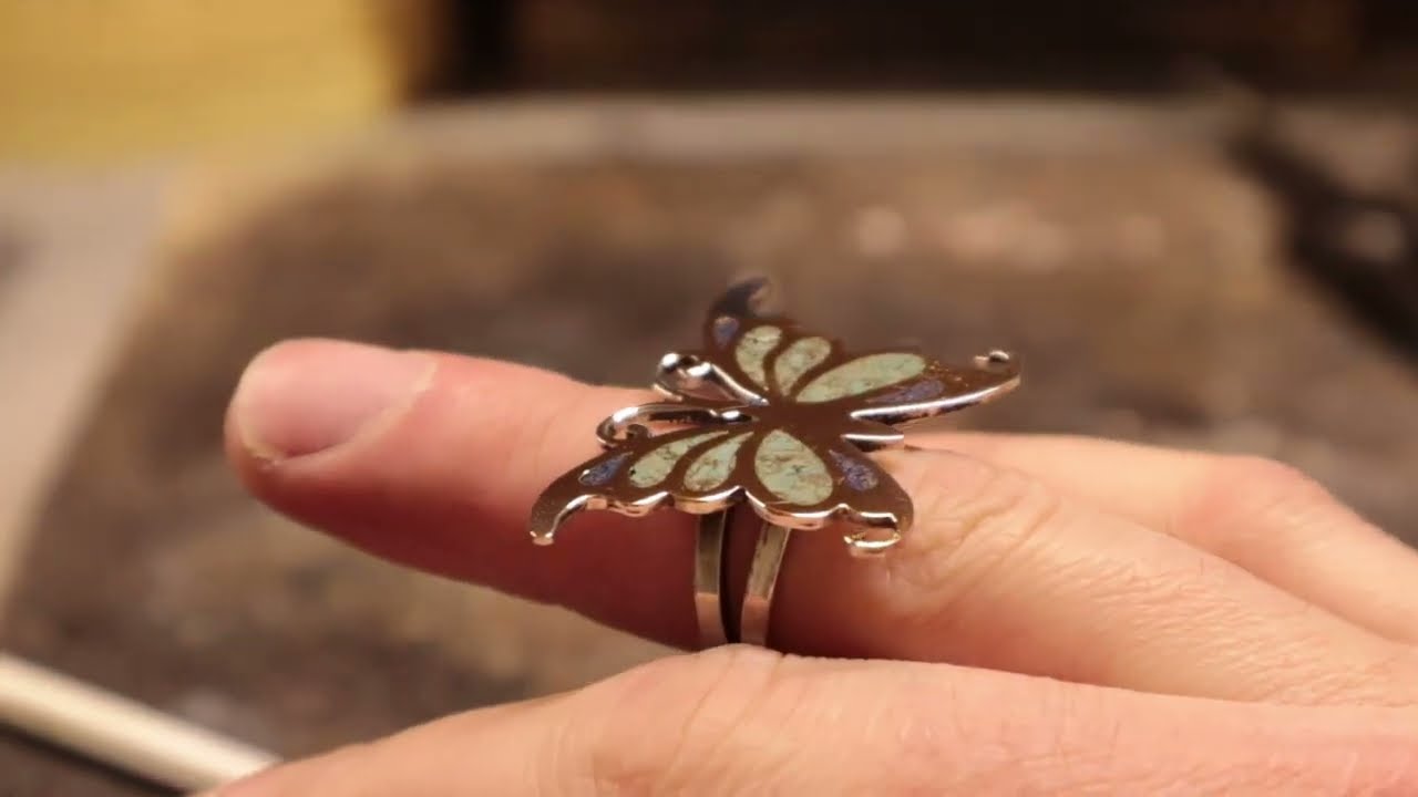 How to make a mosaic butterfly ring from turquoise and lapis stones