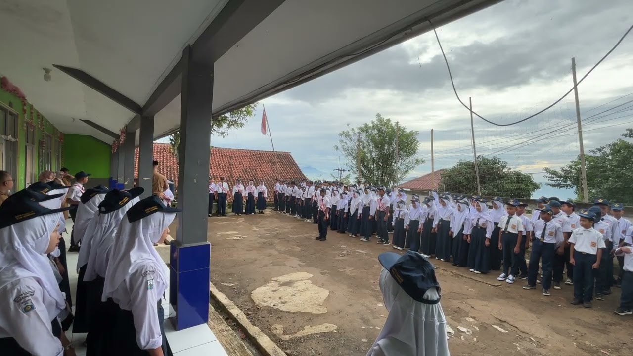 UPACARA BENDERA SMPN 4 SOREANG