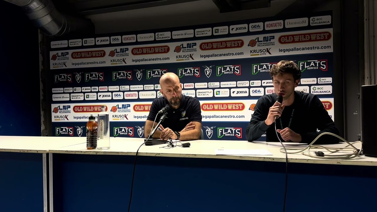 Coach Cavina al termine di Flats Service Fortitudo Bologna - Tezenis Verona (55-47)