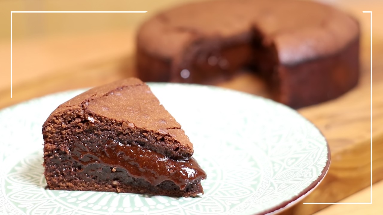 El BIZCOCHO de CHOCOLATE MÁS HÚMEDO Y DELICIOSO. Fácil y Económico | FONDANT de CHOCOLATE