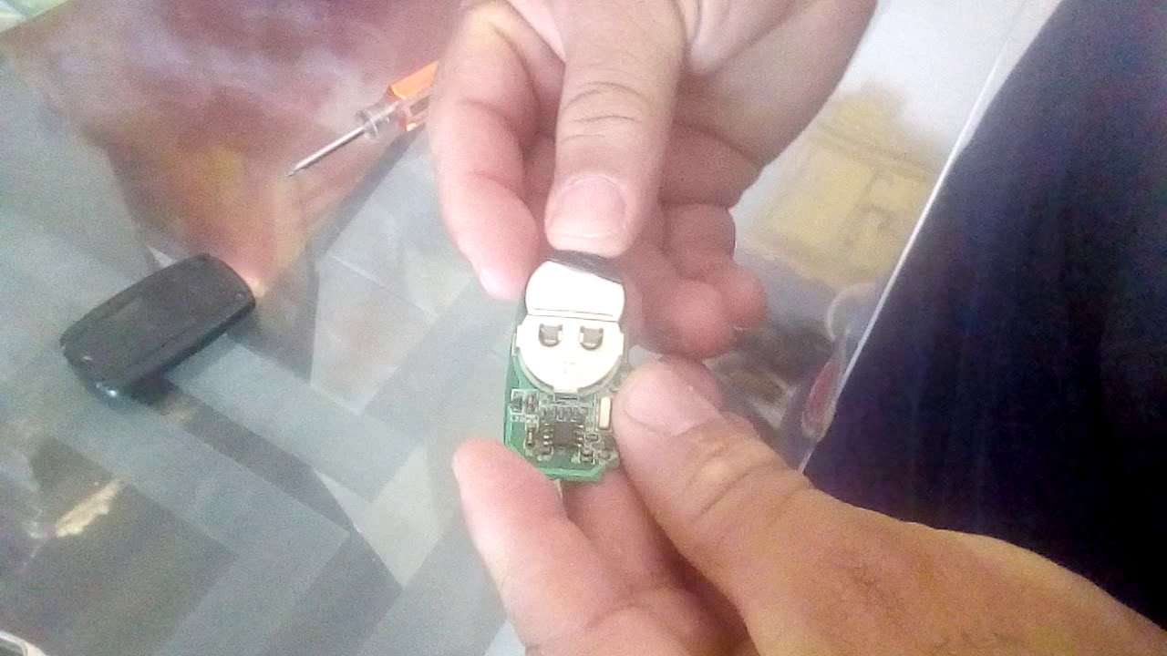 Cómo resetear un control de alarma de un vehiculo