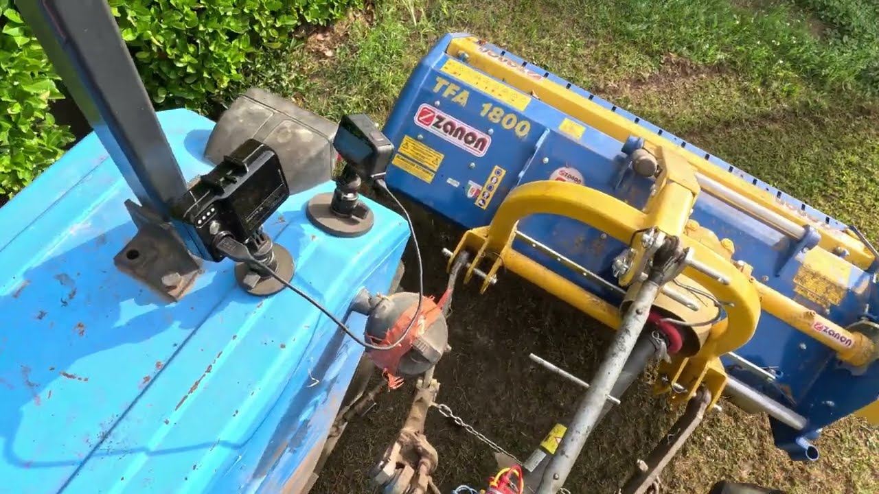 trinciatura erba e ramaglie Landini 8500 + Zanon TFA 1800. 2PT