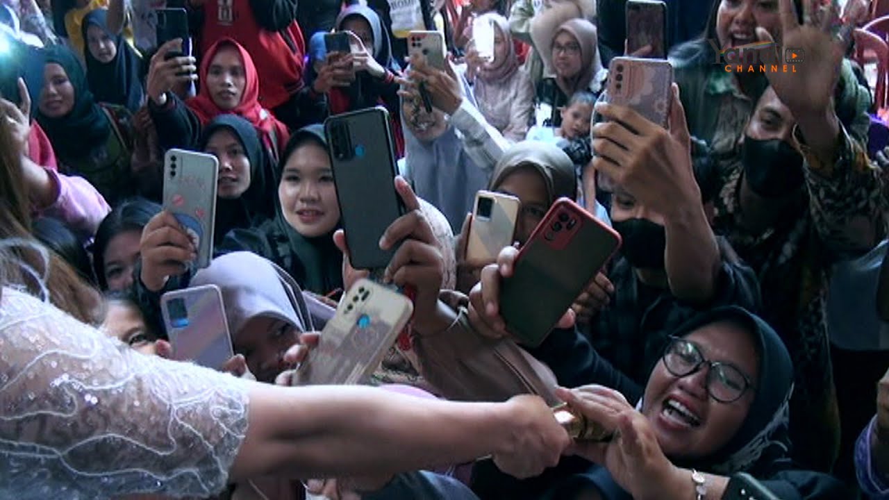 Rara Lida Ketarik Ibu Ibu Setelah disawer 10 Juta Off Air Jud 2 Bawakan Lagu  Rindu Berat