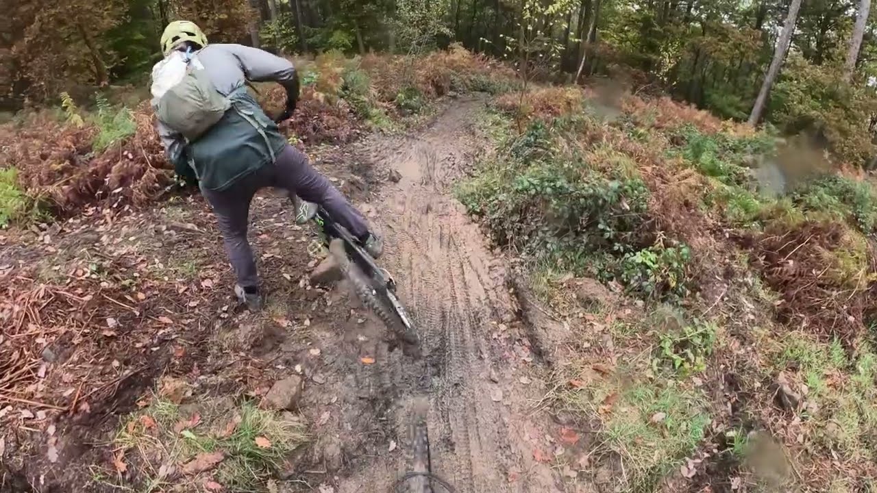 Wet n Wild Wharncliffe Woods downhill MTB! YT Tues Uncaged 11