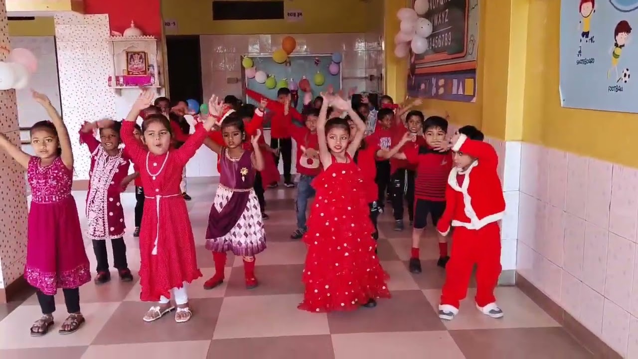 Dance 😃 #dance #activities #school #christmas #happy #littlestar 
