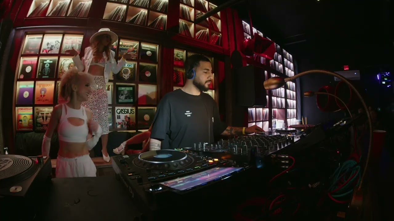 MinaMou plays Afro \ Tech & Latin House , the style of Hugel , James Hype ,John summit , Keinemusik.