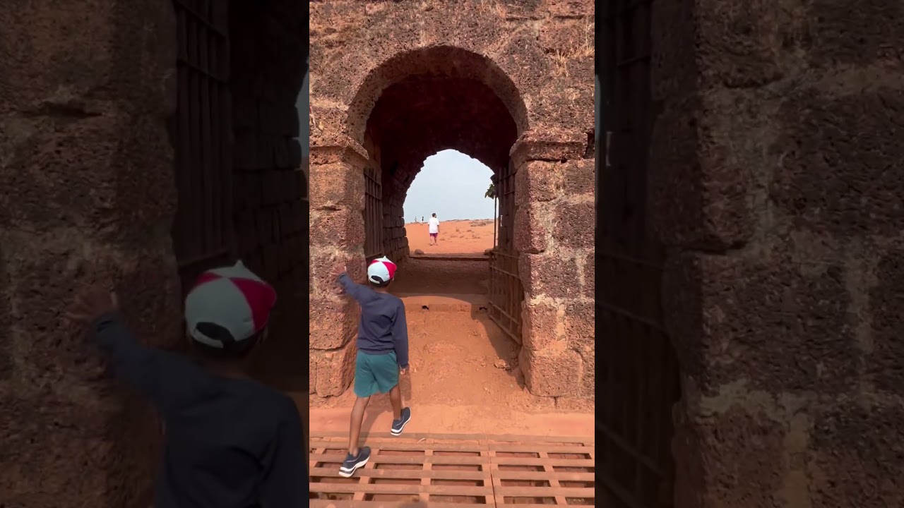 Chapora fort - the most beautiful in Goa. Dil chata hai fort #goa #goabeach