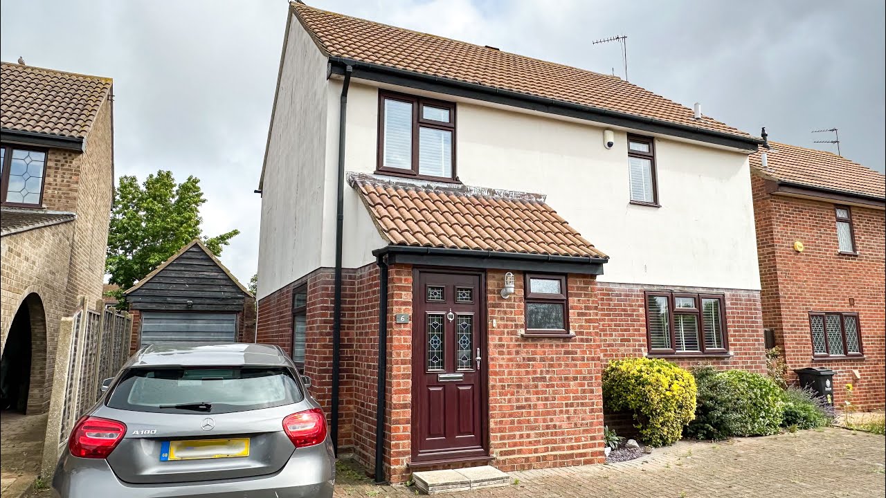 BEAUTIFUL FAMILY HOME - Neasden Avenue, Clacton-on-Sea, Essex