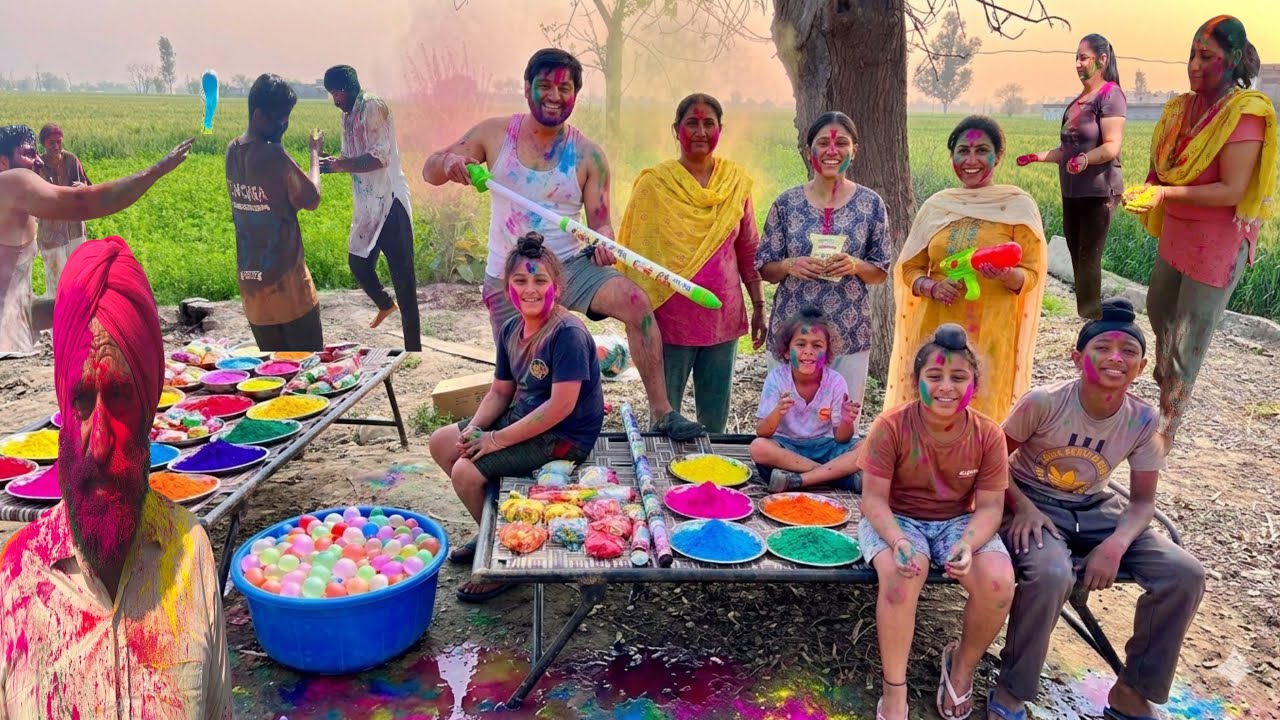 Holi Special vlog 😂 | Team bana ke khedi Holi 😁 | water ballon fight 