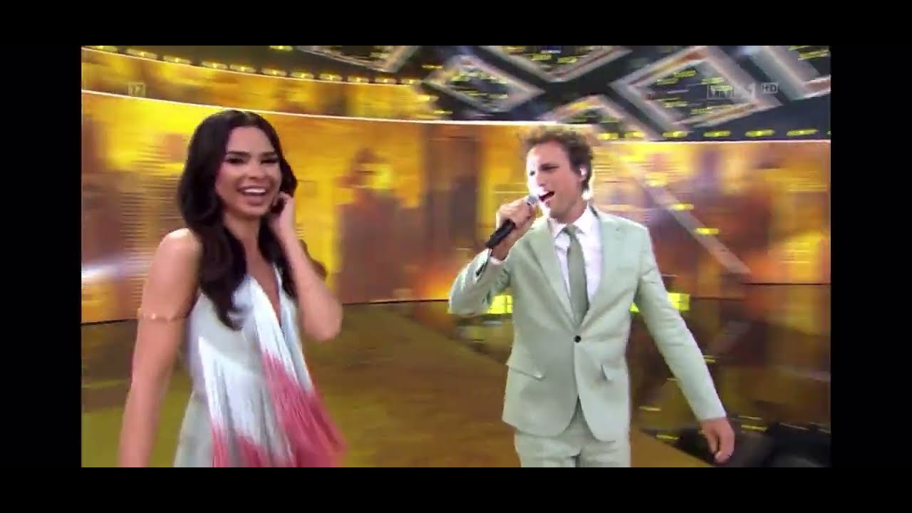 NATALIA KRAKOWIAK & JANEK TRACZYK-TYLE SŁOŃCA W CAŁYM MIEŚCIE