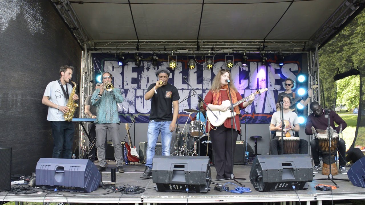 Papa Dula Band auf dem Rebellischen Musikfestival 2018