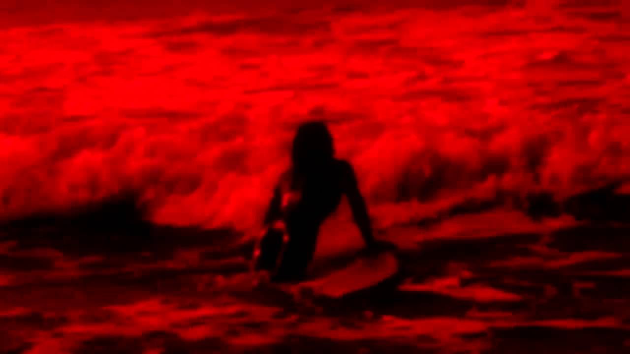 LA FEMME - SUR LA PLANCHE (official music video)