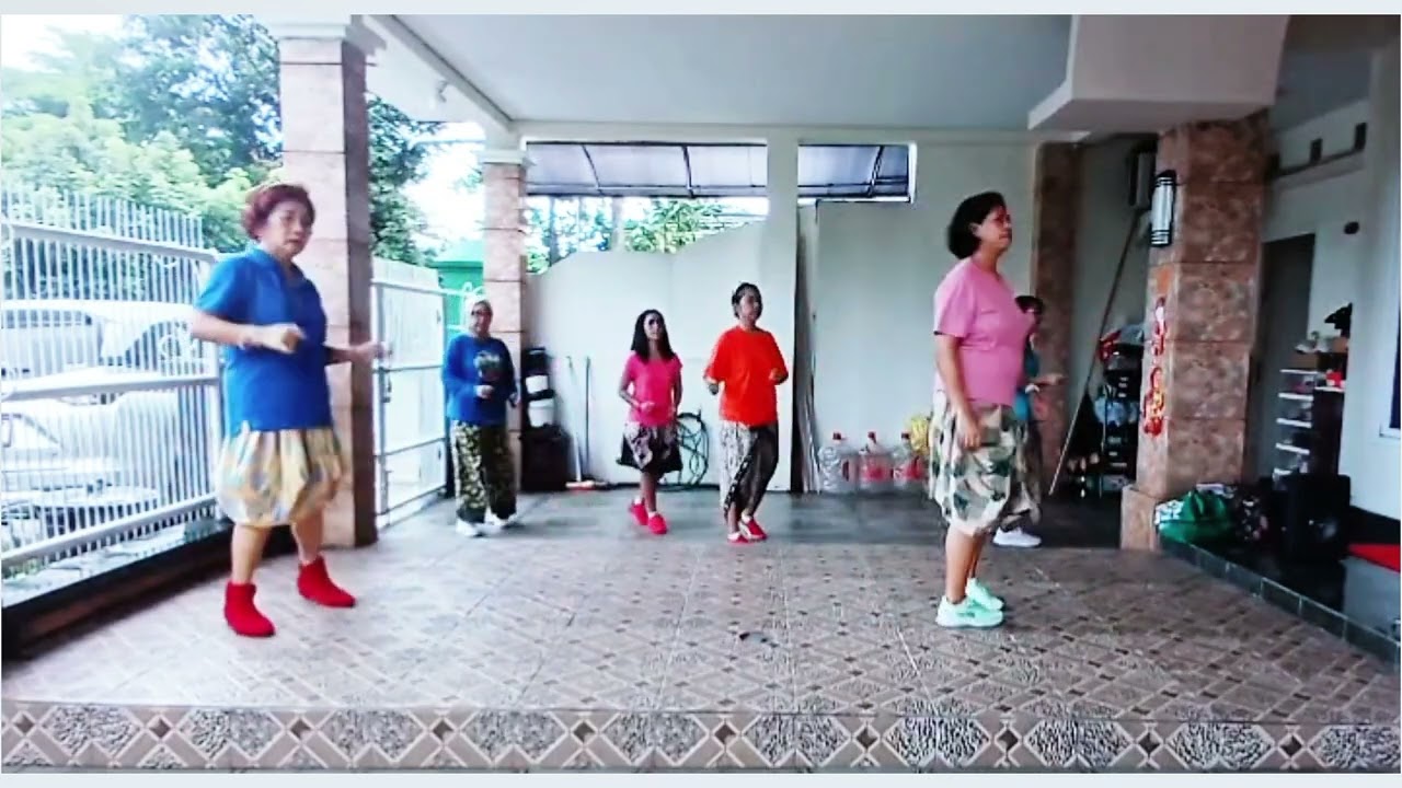 JUST SMILING Line Dance (Choreo : @herlinasimbolon-aritonang9304 )