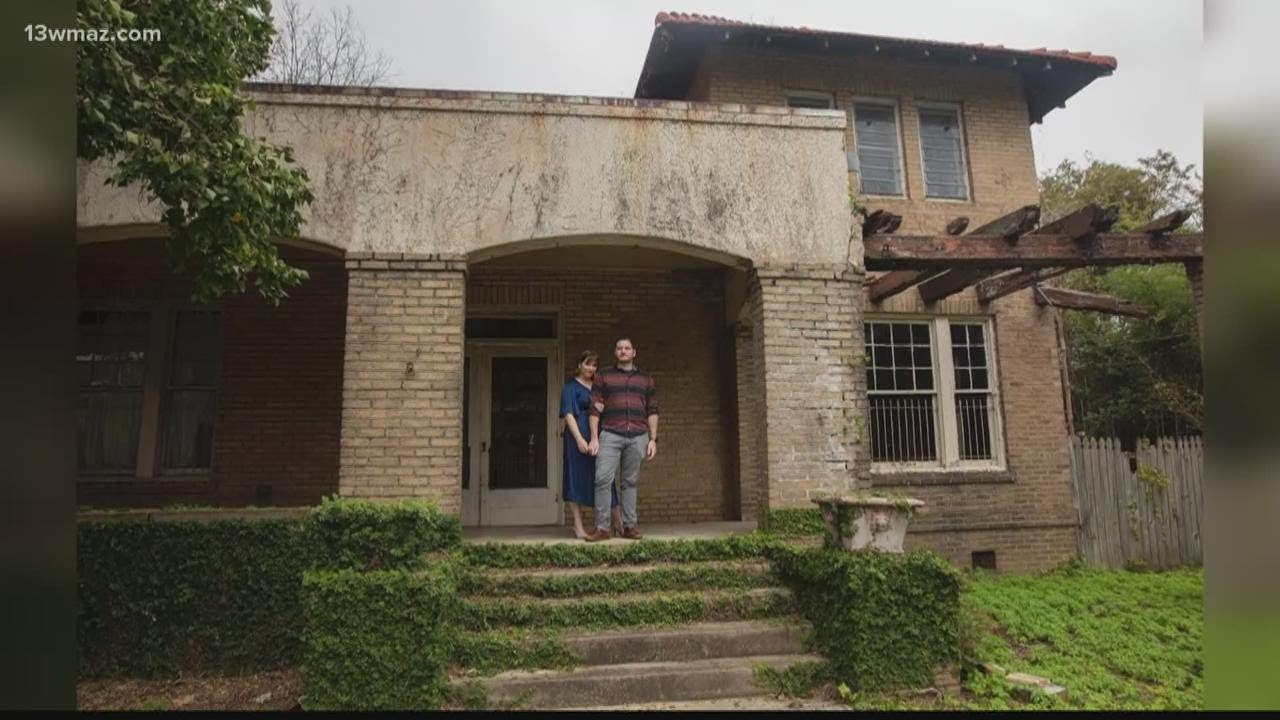 Macon couple renovating, offering tour of historic home