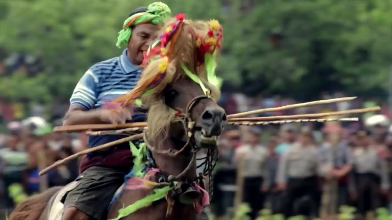 Pasola Festival | The blood war game of Sumba